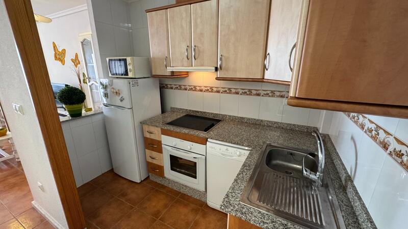 2 chambre Local Commercial à vendre