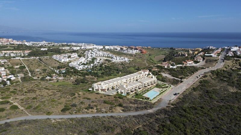 3 bedroom Townhouse for sale