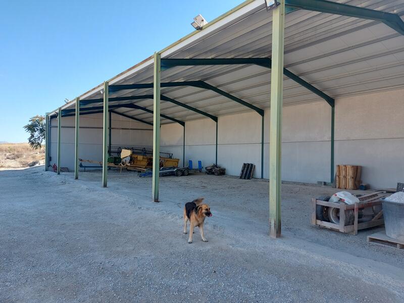 6 bedroom Commercial Property for sale