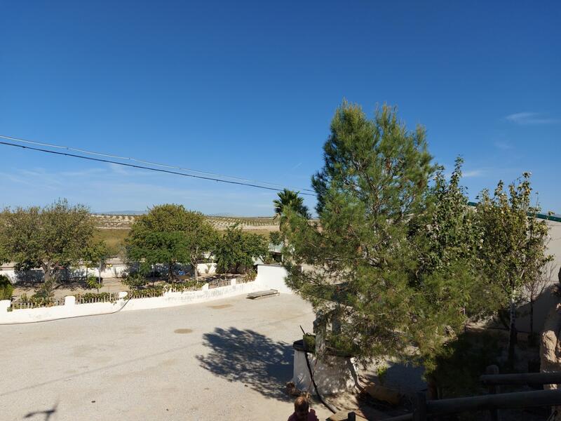 6 bedroom Commercial Property for sale