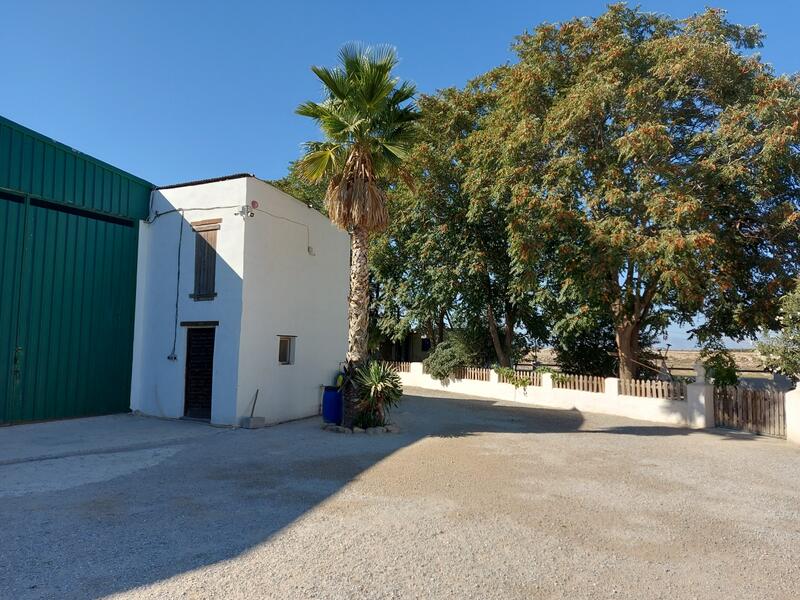 6 bedroom Commercial Property for sale