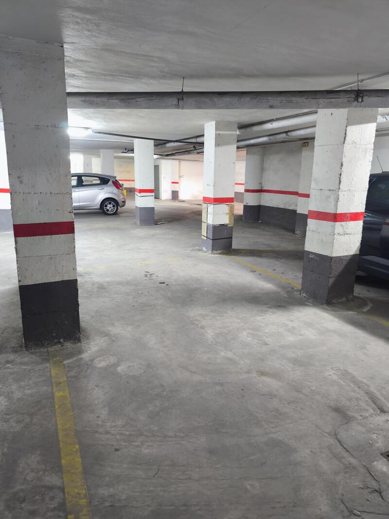 Handelsimmobilie zu verkaufen