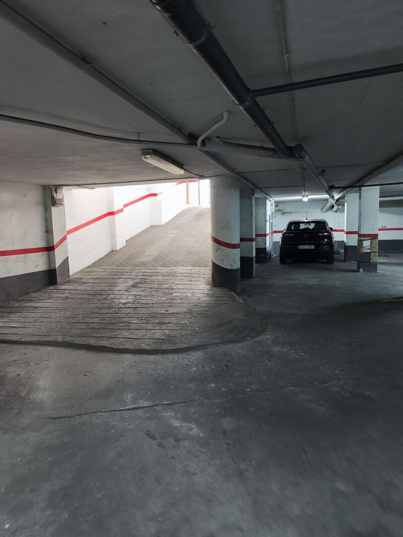 Handelsimmobilie zu verkaufen