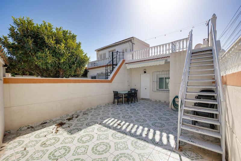 2 Cuarto Adosado en venta