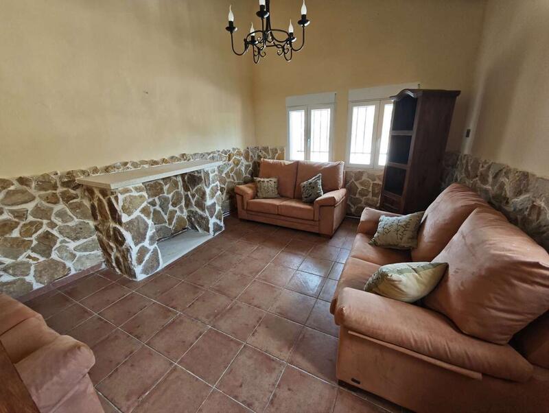 4 Schlafzimmer Landhaus zu verkaufen