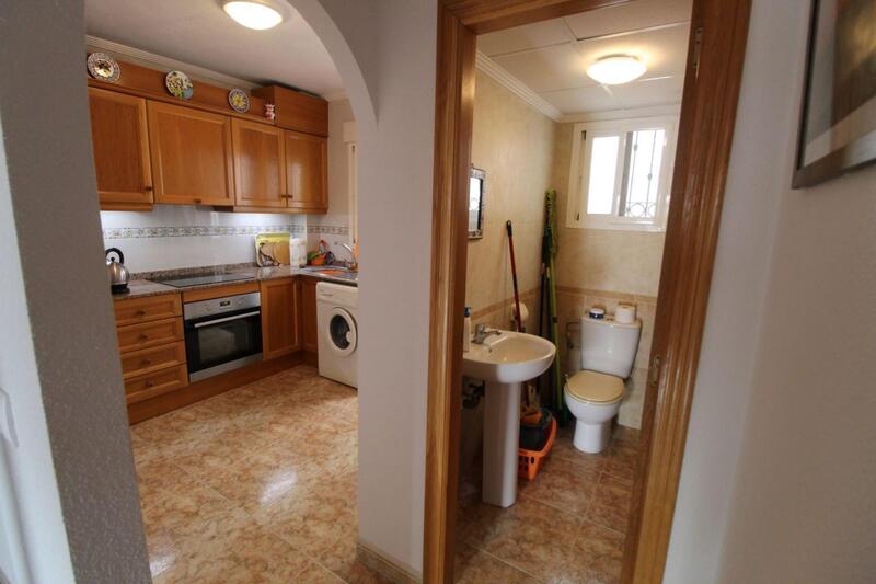 2 slaapkamer Gezinswoning Te koop