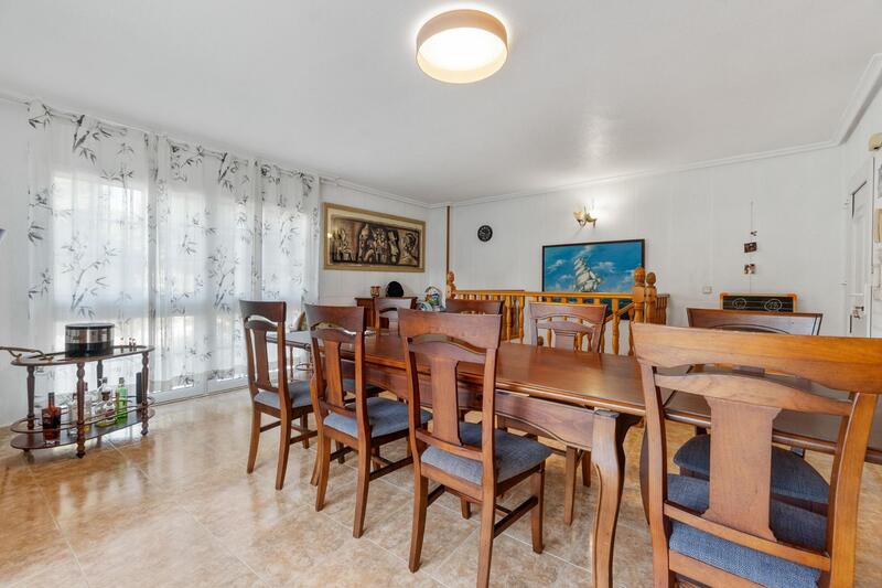 3 sovrum Villa till salu