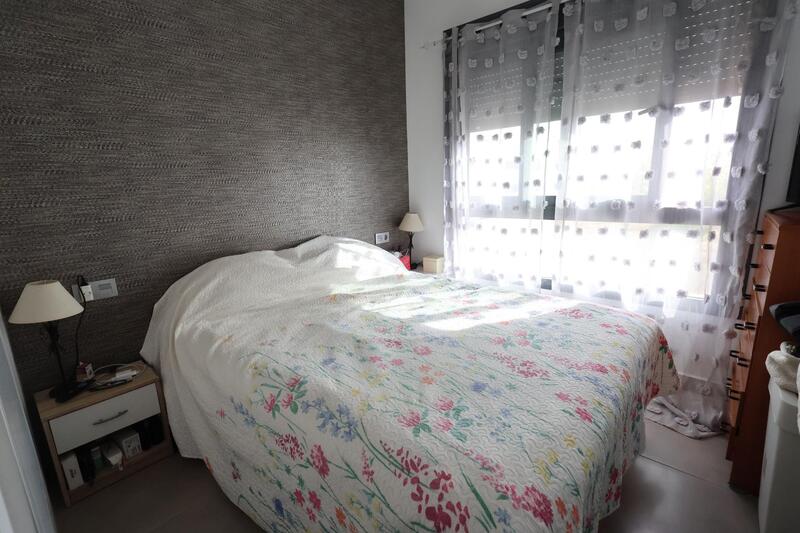2 Cuarto Villa en venta