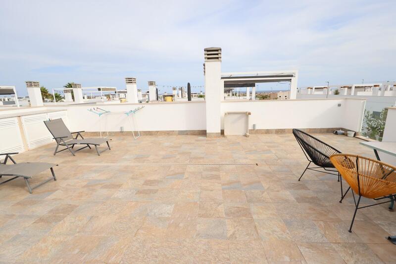 2 Cuarto Villa en venta