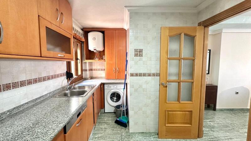 2 спальная комната квартира продается