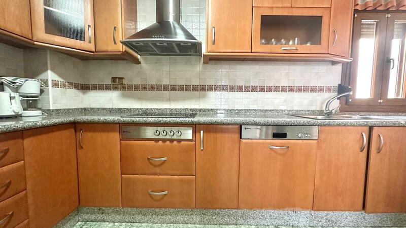 2 спальная комната квартира продается