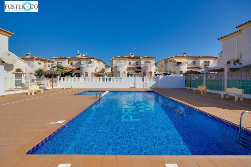 Auberge à vendre dans Torrevieja, Alicante