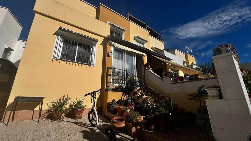 3 Cuarto Adosado en venta 3 Cuarto Adosado en venta