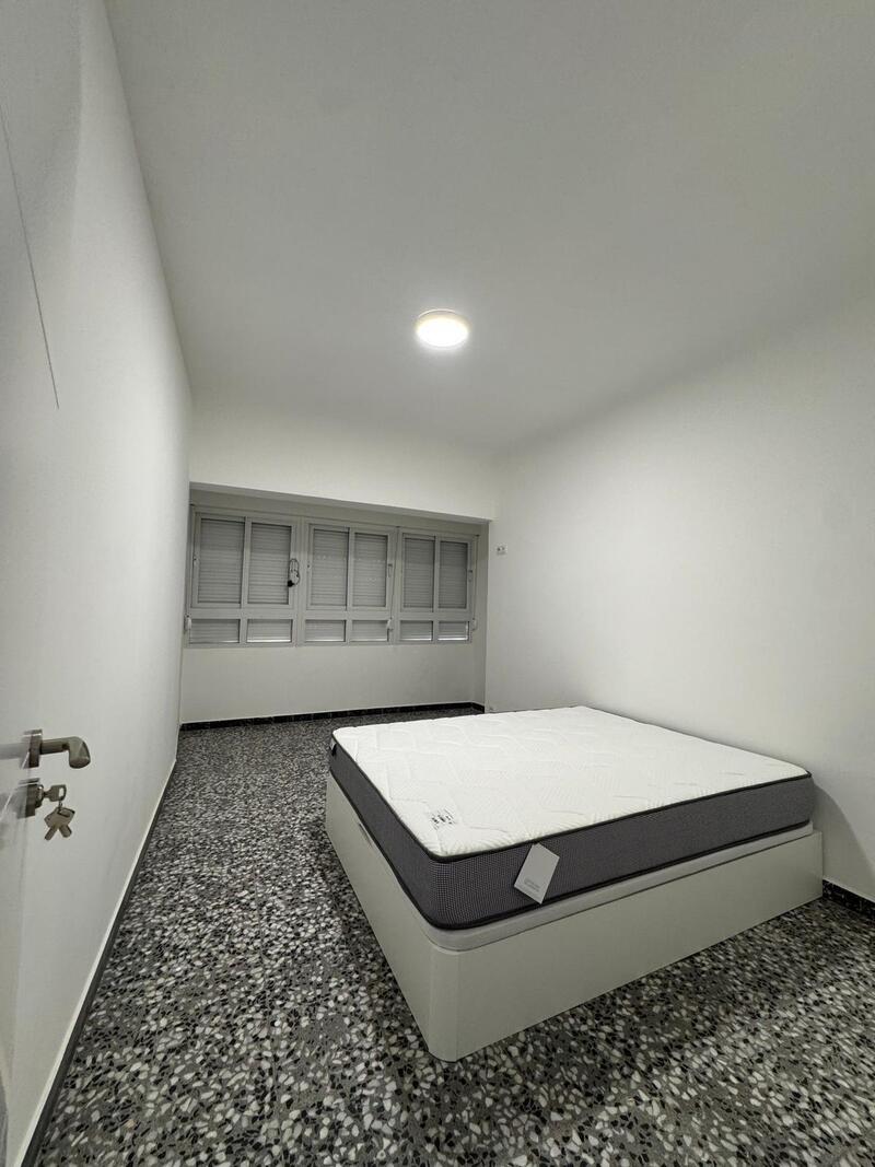 5 chambre Appartement à vendre