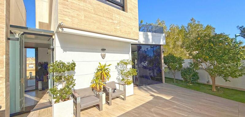 3 Cuarto Villa en venta
