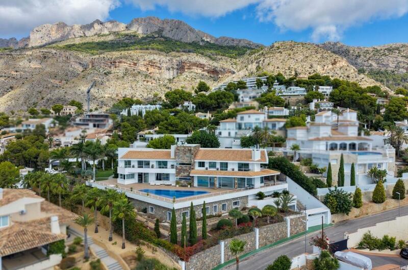 Villa til salg i Altea, Alicante