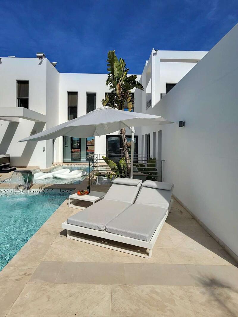 5 soverom Villa til salgs 5 soverom Villa til salgs