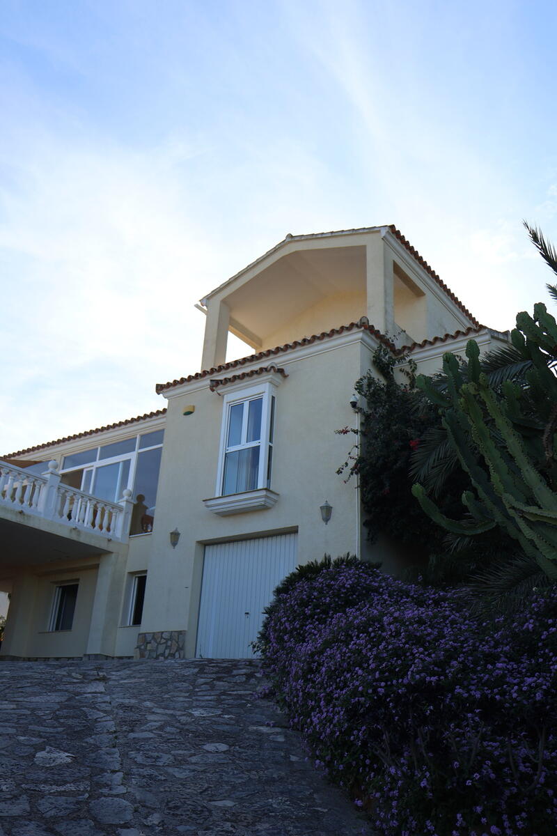 3 bedroom Villa for sale 3 bedroom Villa for sale
