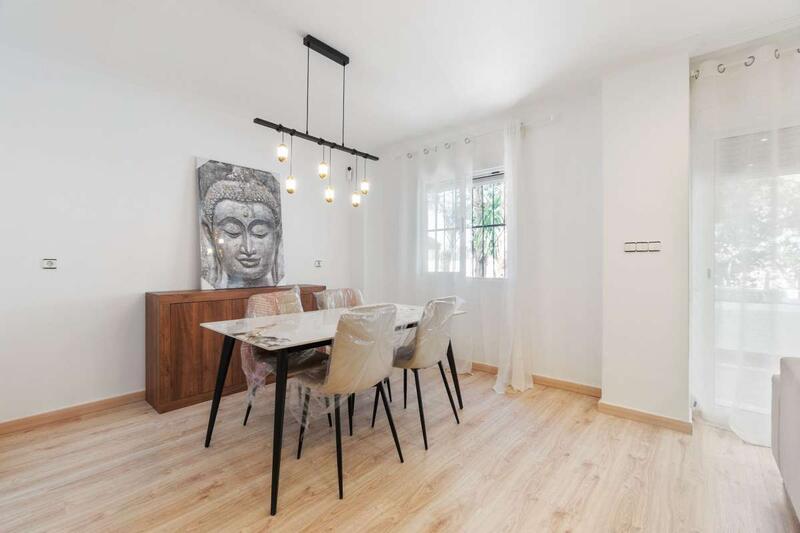 5 Schlafzimmer Villa zu verkaufen 5 Schlafzimmer Villa zu verkaufen
