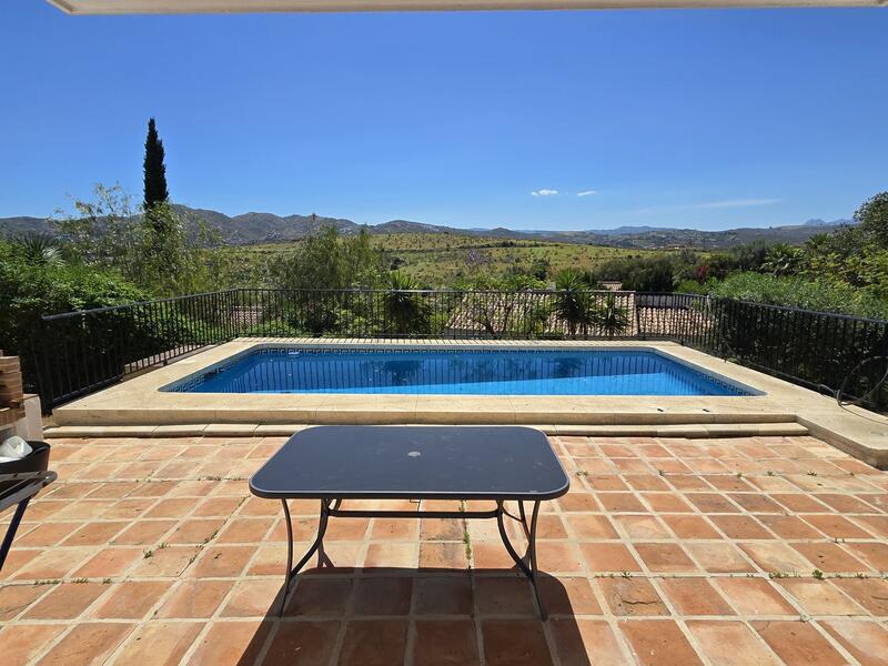 6 chambre Villa à vendre 6 chambre Villa à vendre
