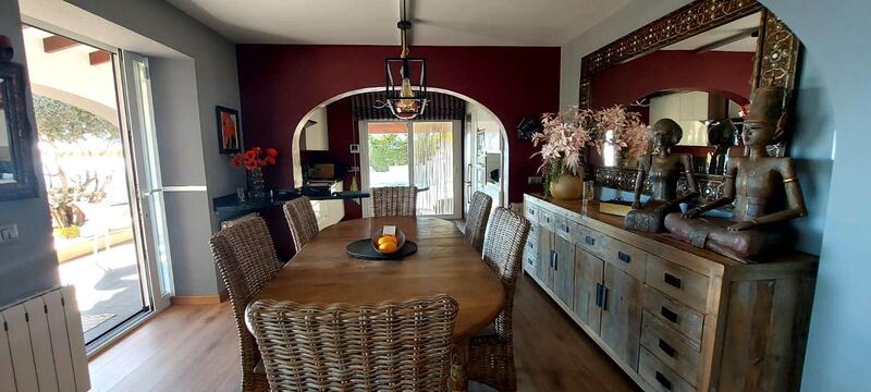 3 Schlafzimmer Villa zu verkaufen 3 Schlafzimmer Villa zu verkaufen