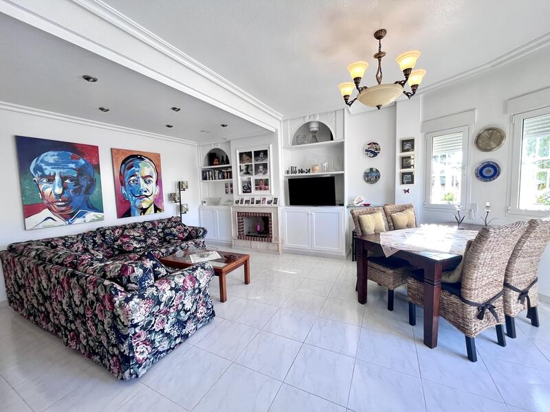 4 slaapkamer Villa Te koop 4 slaapkamer Villa Te koop