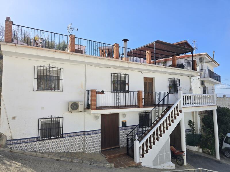 Stadthaus zu verkaufen in Alcaucin, Málaga Stadthaus zu verkaufen in Alcaucin, Málaga