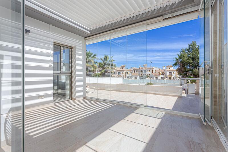 4 soverom Villa til salgs 4 soverom Villa til salgs