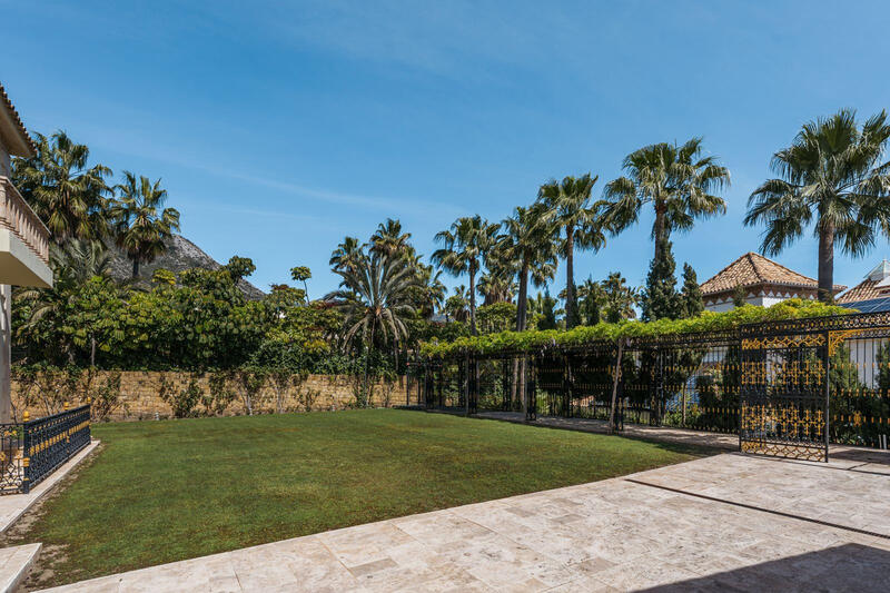 7 Cuarto Villa en venta