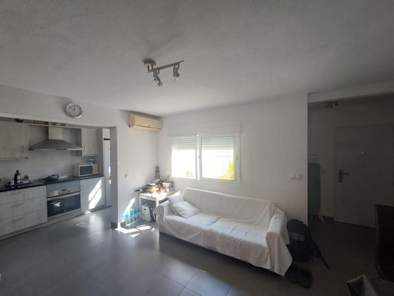 2 bedroom Townhouse for sale