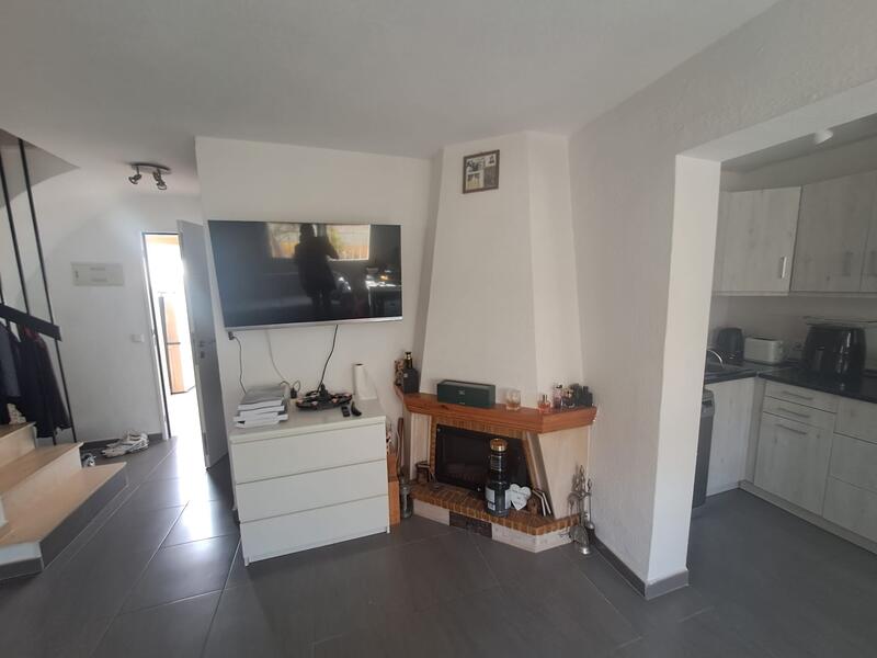 2 bedroom Townhouse for sale