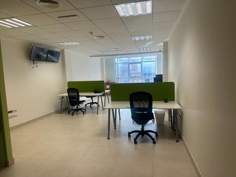 Kommersiella fastigheter till salu