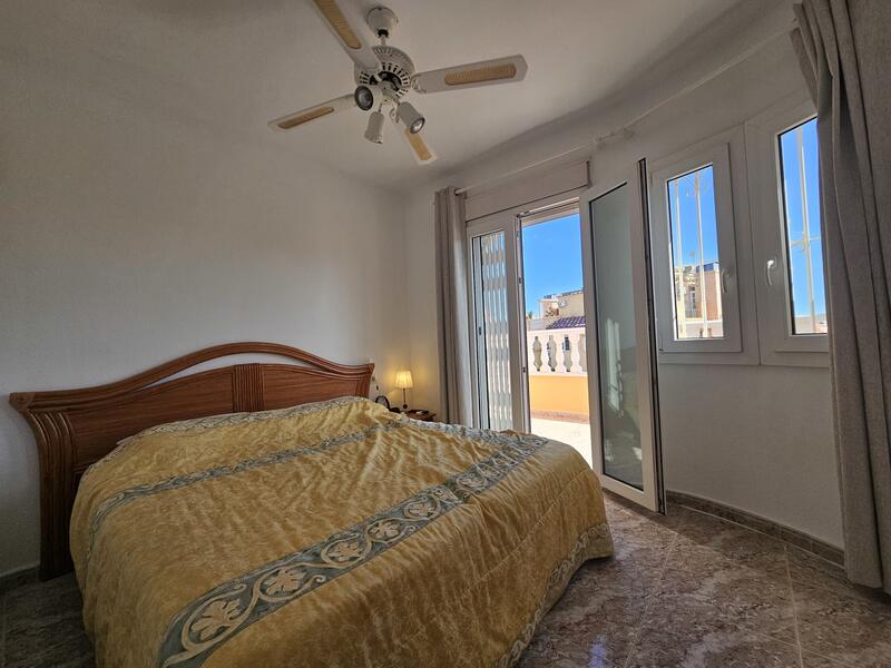 2 sovrum Radhus till salu