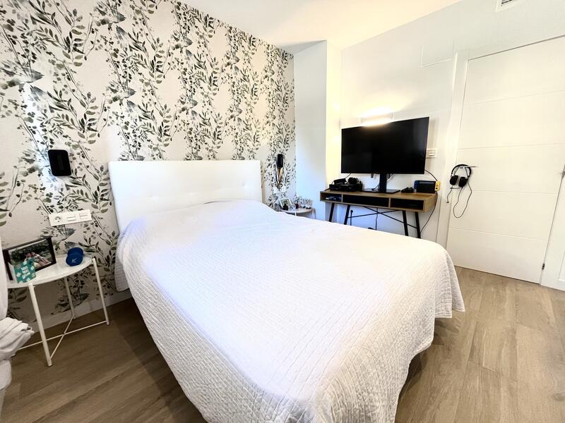 3 спальная комната квартира продается