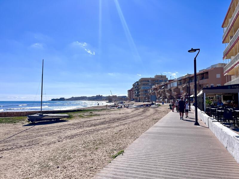 3 спальная комната квартира продается