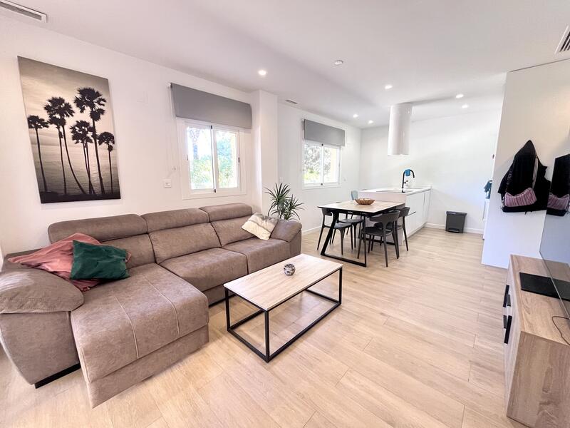 3 спальная комната квартира продается