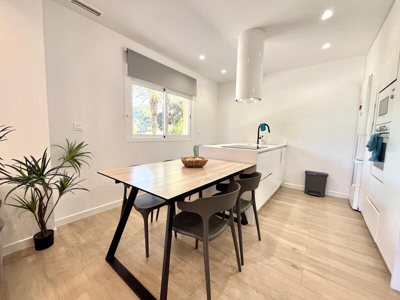 3 спальная комната квартира продается