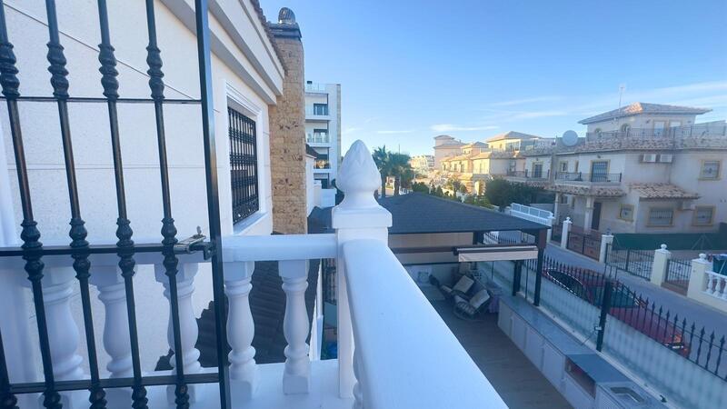 4 bedroom Townhouse for sale 4 bedroom Townhouse for sale