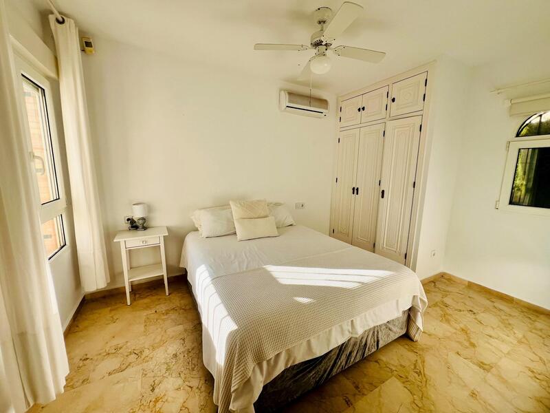 3 Schlafzimmer Villa zu verkaufen 3 Schlafzimmer Villa zu verkaufen