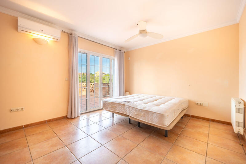 4 bedroom Villa for sale 4 bedroom Villa for sale