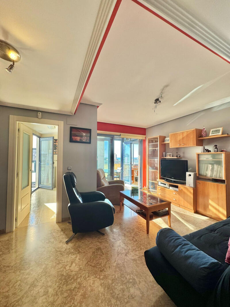 3 bedroom Apartment for sale