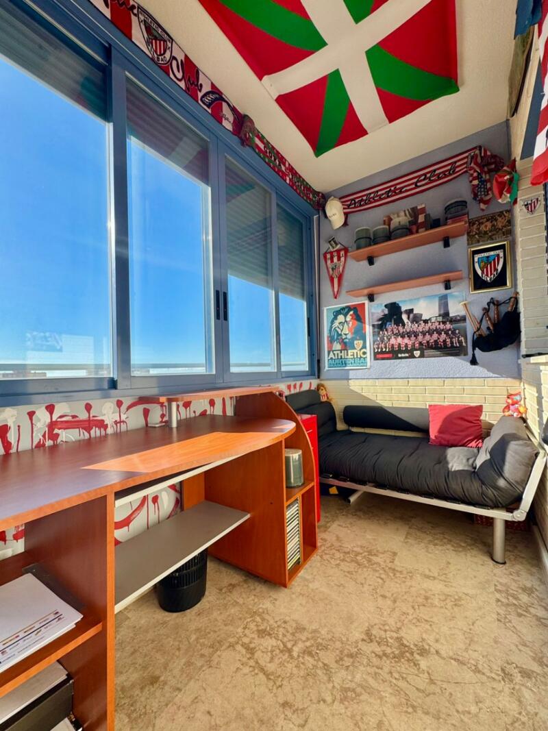 3 bedroom Apartment for sale