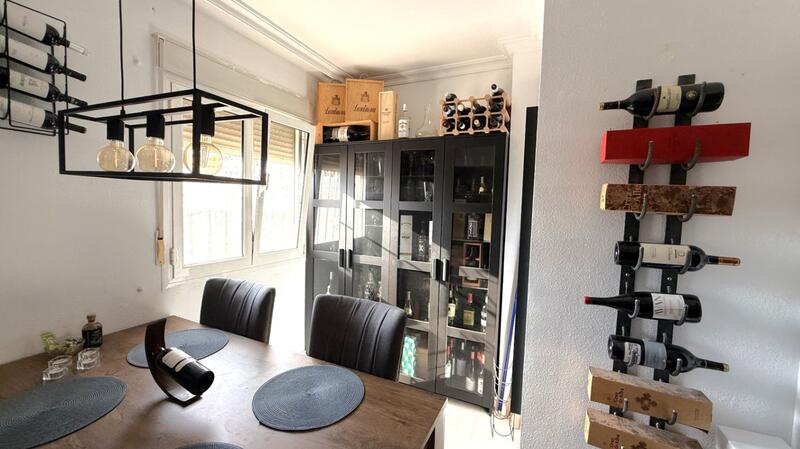 2 chambre Local Commercial à vendre