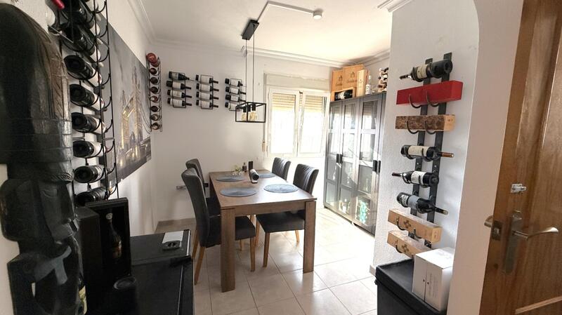 2 chambre Local Commercial à vendre