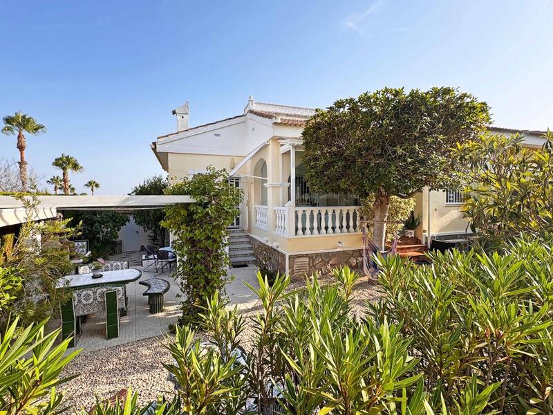 Byhus til salg i Rojales, Alicante