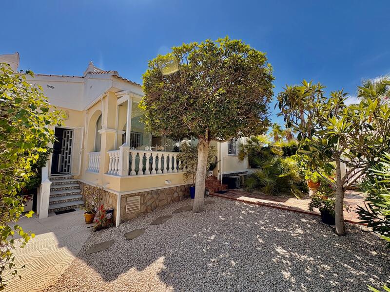 3 bedroom Townhouse for sale