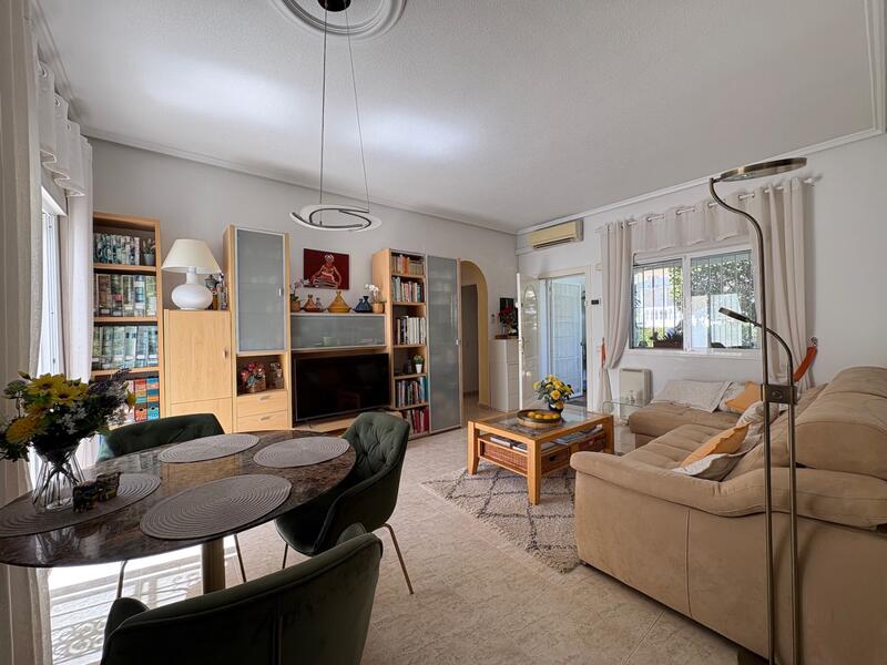 3 bedroom Townhouse for sale