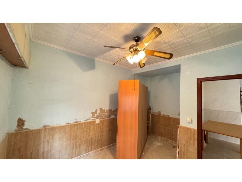 4 bedroom Apartment for sale