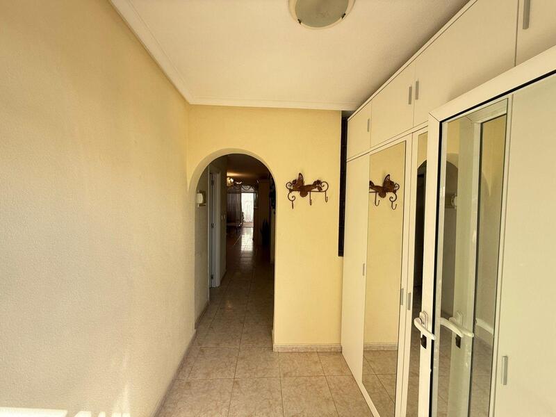 2 bedroom Townhouse for sale