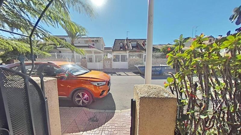 2 bedroom Townhouse for sale